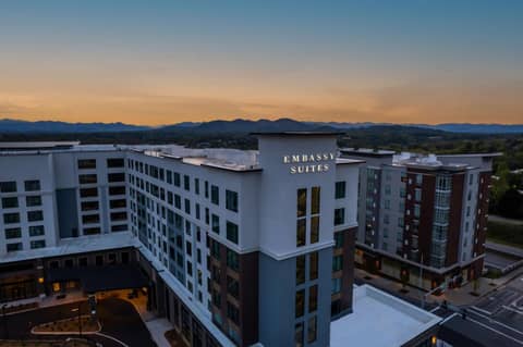 Embassy Suites By Hilton Asheville Downtown — photo 3