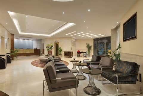 Ramada Abu Dhabi Corniche — recepcion & lobby