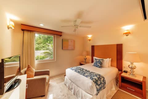 Grand Miramar All Luxury Suites & Residences — photo 9