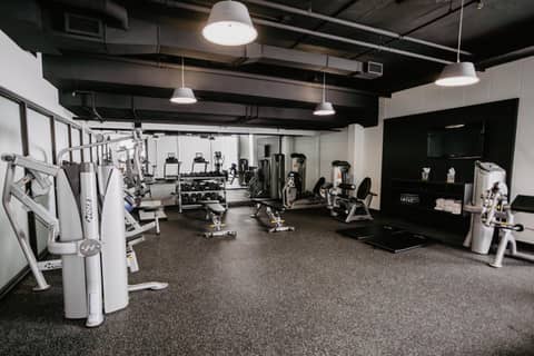 DoubleTree By Hilton Montreal — photo 8