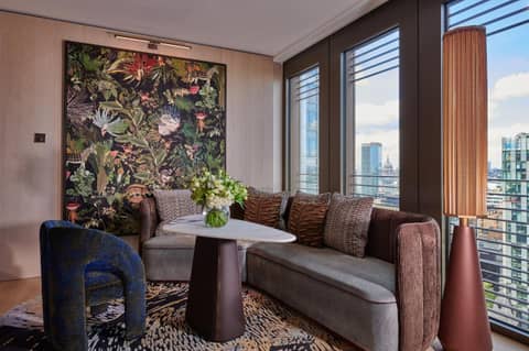 Pan Pacific London — living room