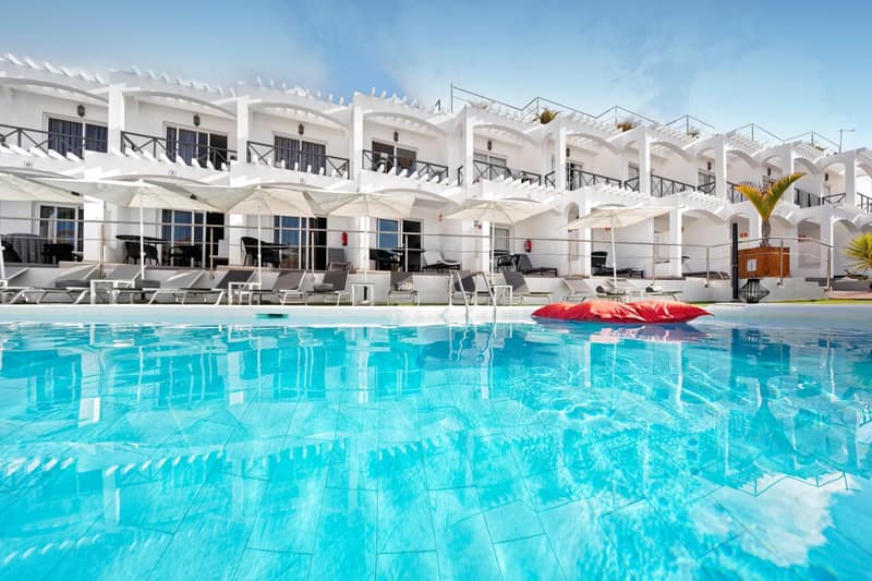 Vista Bonita - Gay and Lesbian Only Resort — recepcion & lobby