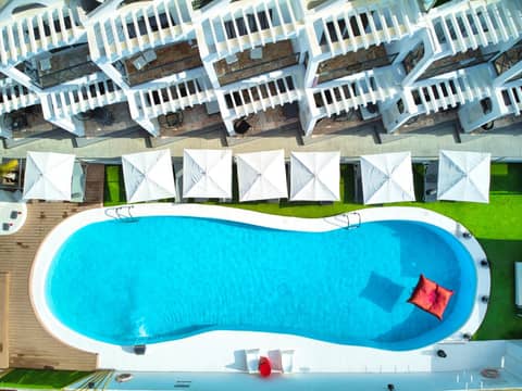 Vista Bonita - Gay and Lesbian Only Resort — recepcion & lobby