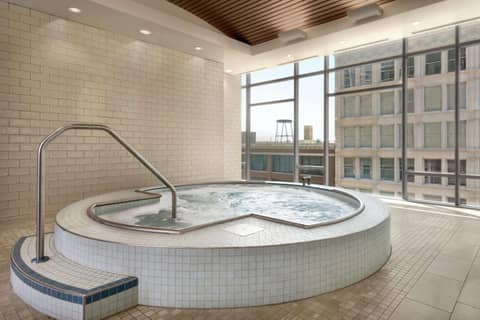 Hilton Garden Inn Chicago Downtown South Loop — photo 2
