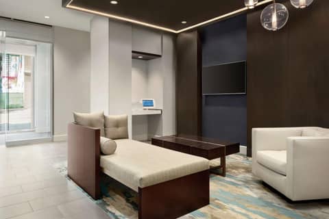 Hilton Garden Inn Chicago Downtown South Loop — photo 8