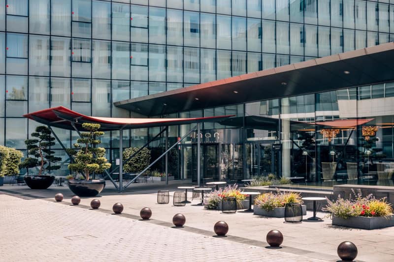 Pullman Paris Centre - Bercy — building