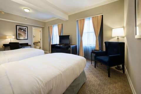 Hilton Milwaukee — photo 9