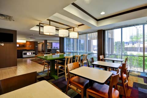 Fairfield Inn & Suites Dallas Medical/Market Center — photo 5