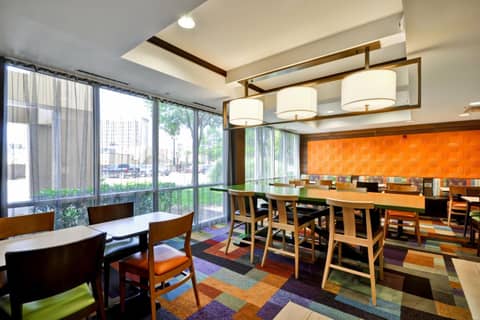 Fairfield Inn & Suites Dallas Medical/Market Center — photo 7