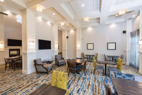 Homewood Suites by Hilton Indianapolis Northwest — photo 8