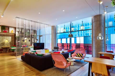 citizenM Austin Downtown — lounge