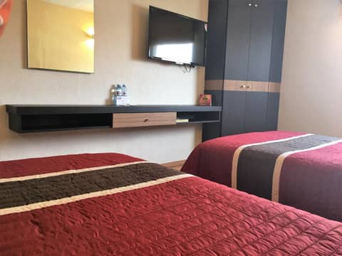Ibeurohotel Guadalajara Expo — photo 2