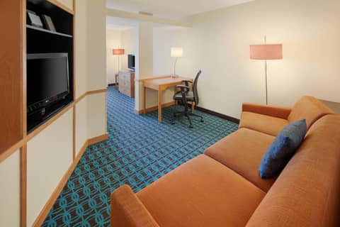Fairfield Inn & Suites Indianapolis Airport — photo 9