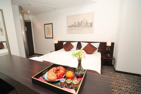 The Atrium Hotel — hotel room