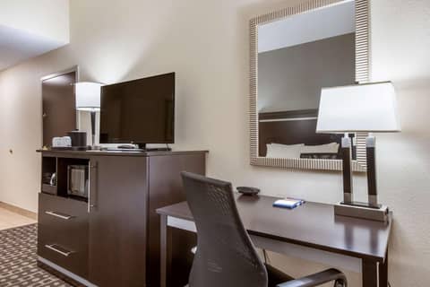 Hampton Inn West — photo 8