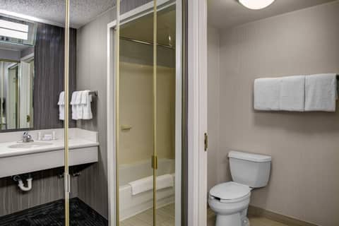 Courtyard by Marriott Cleveland Westlake — photo 7