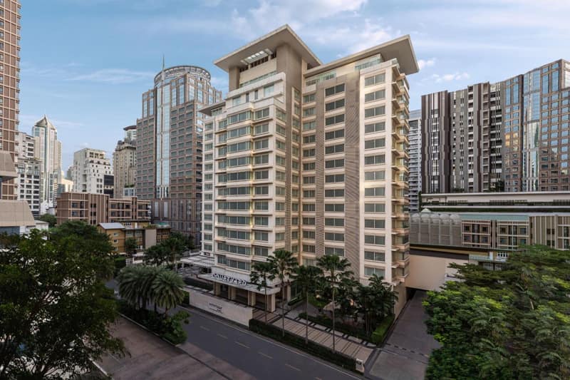 Courtyard by Marriott Bangkok — building