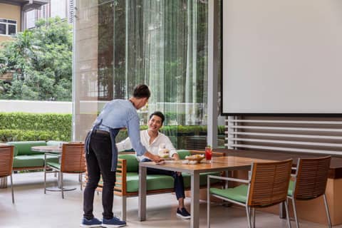 Courtyard by Marriott Bangkok — photo 7