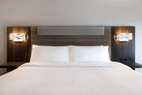 Holiday Inn Express & Suites - Kansas City KU Medical Center by IHG — photo 5