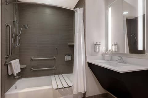 Holiday Inn Express & Suites - Kansas City KU Medical Center by IHG — photo 7