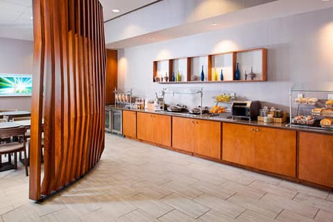 Springhill Suites by Marriott Savannah Downtown Historic District — photo 6