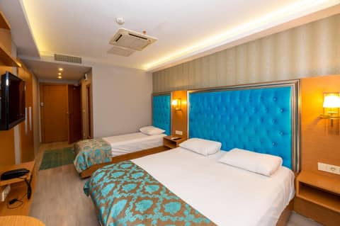 Grand Palace Hotel — photo 7