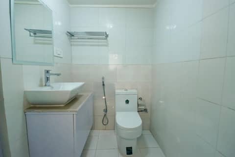 Hotel Elegant Kathmandu Inn- Heritage & Comfort Hotel — bathroom