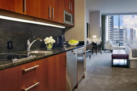 Trump International Hotel & Tower Chicago — photo 2