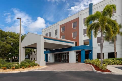 Hampton Inn West Palm Beach Central Airport — photo 3