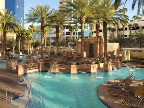 Hilton Grand Vacations Club on the Las Vegas Strip — photo 9
