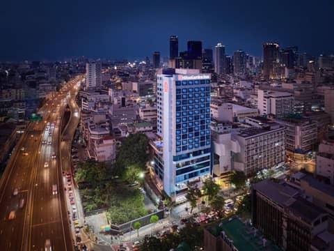 Hilton Garden Inn Bangkok Silom — photo 2