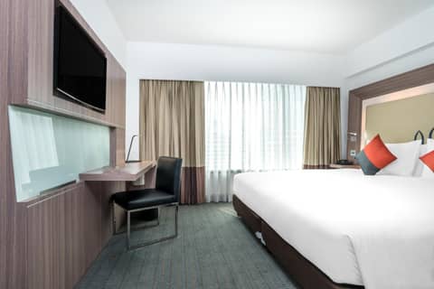 Hilton Garden Inn Bangkok Silom — photo 9