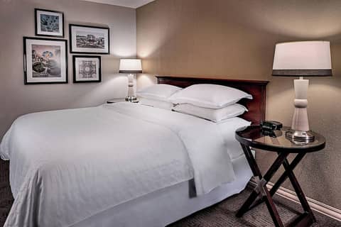 Sheraton Westport Chalet Hotel St. Louis — photo 9