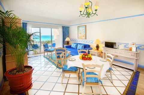 Pueblo Bonito Los Cabos Blanco Beach Resort - All Inclusive — hotel room