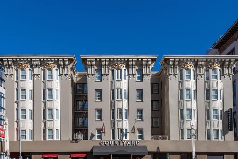 Courtyard by Marriott San Francisco Downtown/Van Ness Ave — building