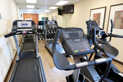 Radisson Hotel Phoenix Airport — activities & amenities