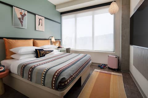 Moxy Portland Downtown — photo 4