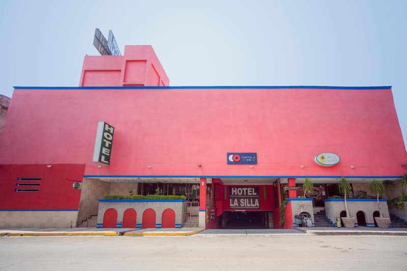 Hotel La Silla — building