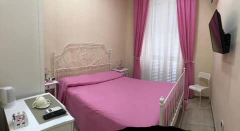 Luxury — hotel room
