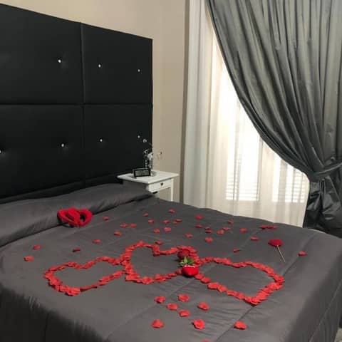 Luxury — hotel room