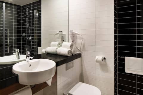 Holiday Inn Express Amsterdam - Sloterdijk Station by IHG — photo 4