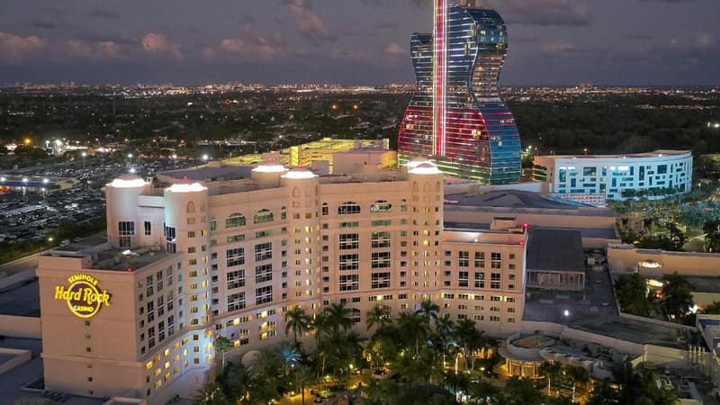 Seminole Hard Rock Hotel & Casino Hollywood — building