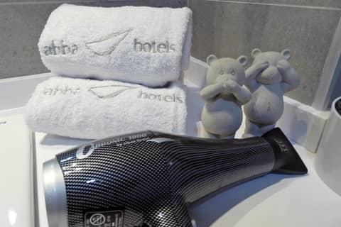 Bilbao City Center by abba Suites — photo 9