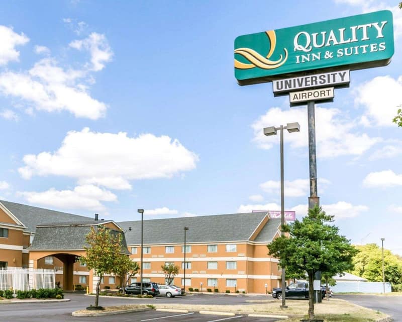 Quality Inn & Suites University-Airport — building