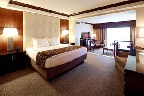 Ameristar Casino Resort and Spa — hotel room