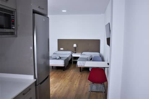 Atlantic Apartments — hotel room