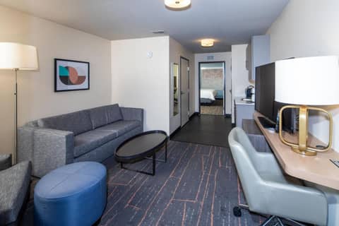 Holiday Inn & Suites Detroit - Troy by IHG — photo 5