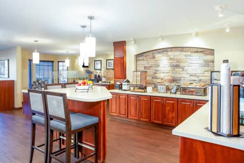 Staybridge Suites Denver - Central Park by IHG — kitchen