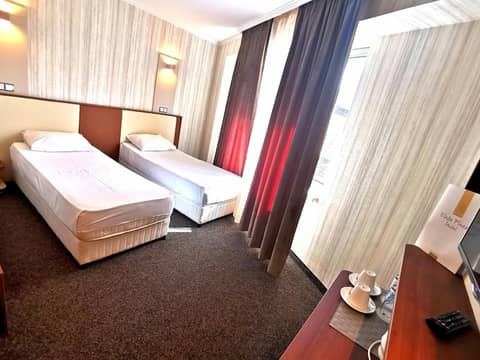 Elate Plaza Business Hotel — photo 3