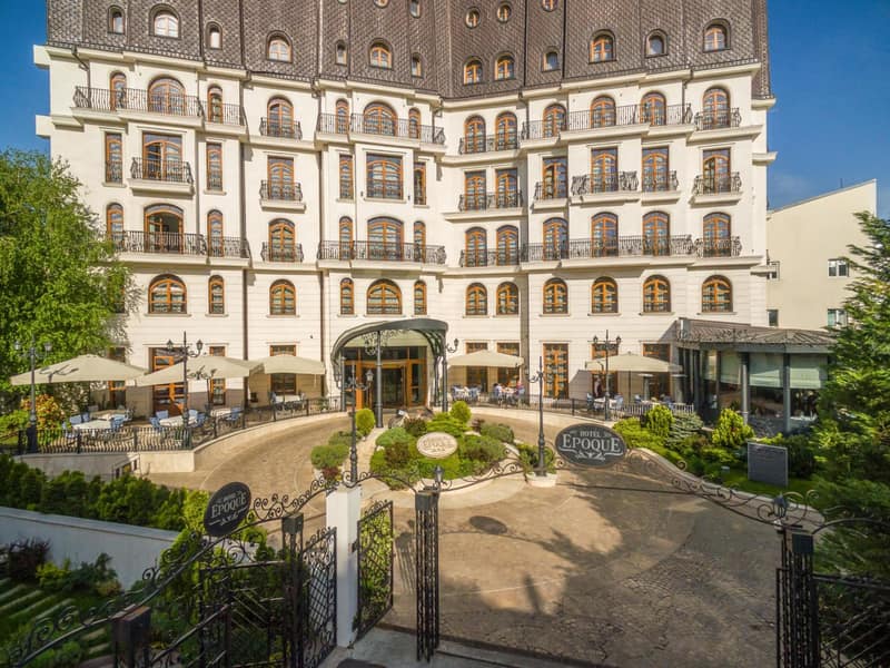 Epoque Hotel - Relais & Chateaux — building